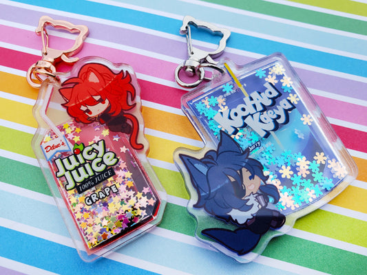 (DISCONTINUING) Genshin Impact Shaker Charms Double-Sided Nostalgic Drink Keychains - Cat Diluc and Wolf Kaeya